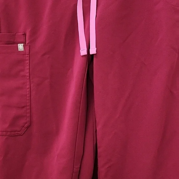 Figs Scrub Top -Small Casma 3 Pocket Maroon Nurse Hospital V-Neck w/ Pants-XS - Picture 11 of 15